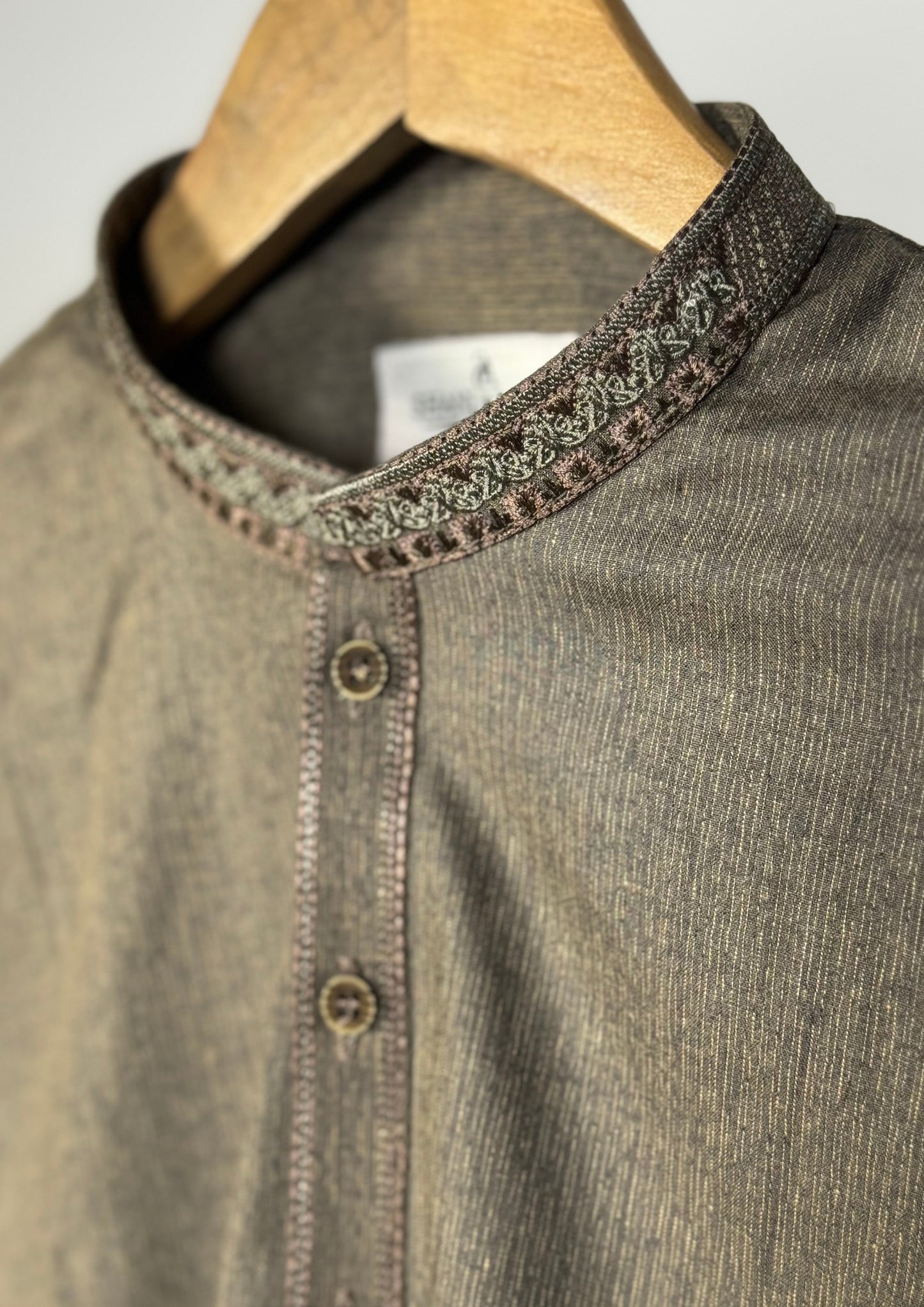 HAZEL BROWN (KURTA)